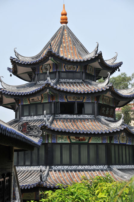 shutterstock_34279636Guandong 19-5-2013, Ancient chinese pavilion from the famous yuyin cottage (built in qing dynasty, around 1800) at guangzhou, guangdong, china